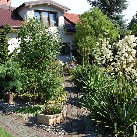 Apartament Z Ogrodem/apartment With Garden * كولوبرزيغ