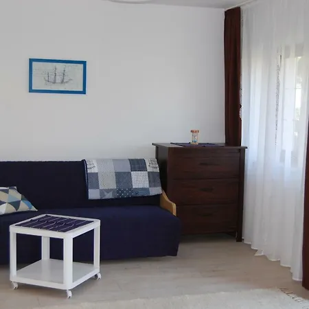 Apartament Z Ogrodem/apartment With Garden Апартаменты *