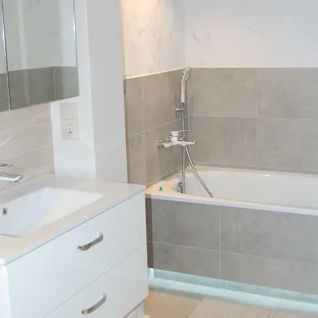 Apartament Z Ogrodem/apartment With Garden *