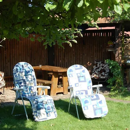 Apartament Z Ogrodem/apartment With Garden Апартаменты *
